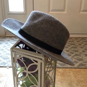 Forever 21 Grey Fedora Hat